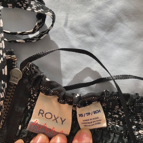 ROXY summer mini a line dress black&white pattern - Picture 3 of 4